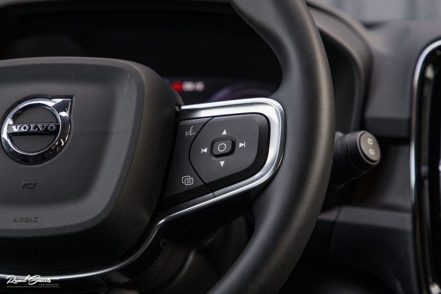 Volvo XC40 1.5 T4 Plug-in hybrid Plus Dark | Adaptieve cruise | Memory | Blis | Harman Kardon |