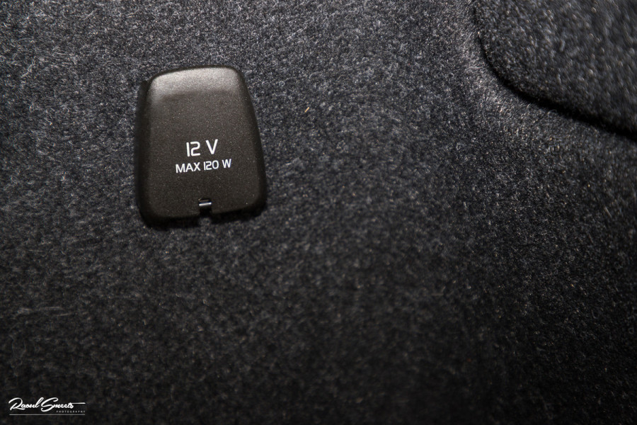 Volvo XC40 1.5 T4 Plug-in hybrid Plus Dark | Adaptieve cruise | Memory | Blis | Harman Kardon |