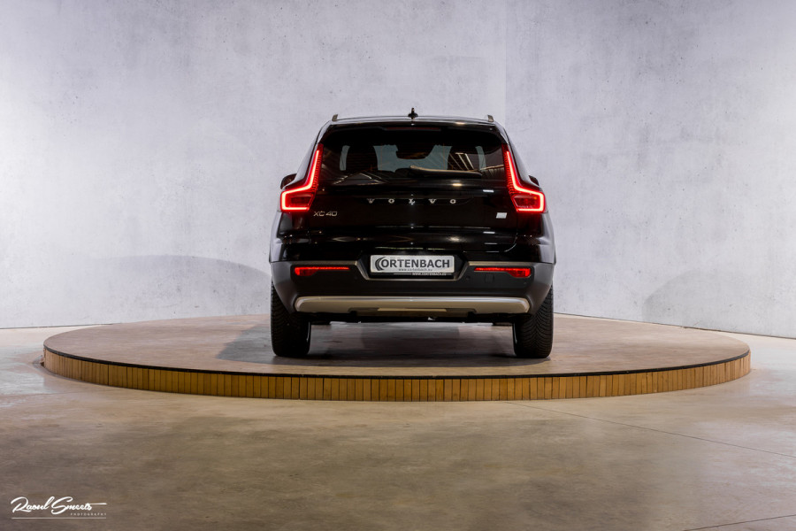Volvo XC40 1.5 T5 Plug-in hybrid Ultimate Bright | Panoramadak | Adaptieve cruise | Memory | Blis | Harman Kardon |