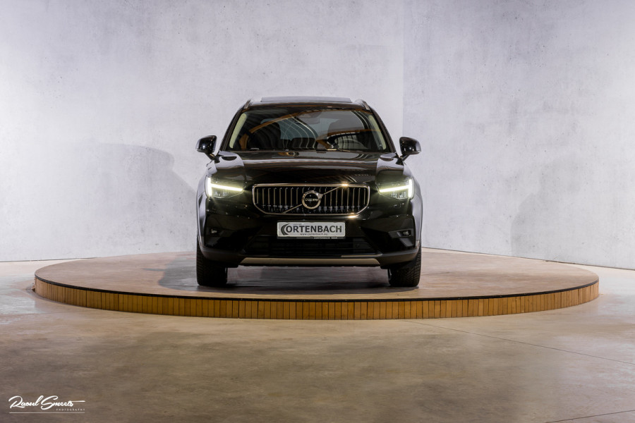 Volvo XC40 1.5 T5 Plug-in hybrid Ultimate Bright | Panoramadak | Adaptieve cruise | Memory | Blis | Harman Kardon |