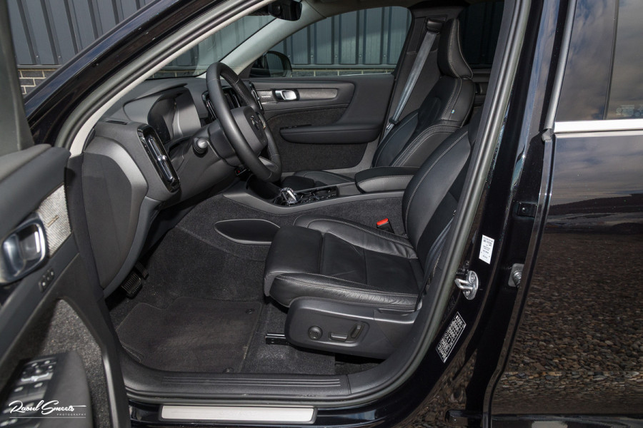 Volvo XC40 1.5 T5 Plug-in hybrid Ultimate Bright | Panoramadak | Adaptieve cruise | Memory | Blis | Harman Kardon |