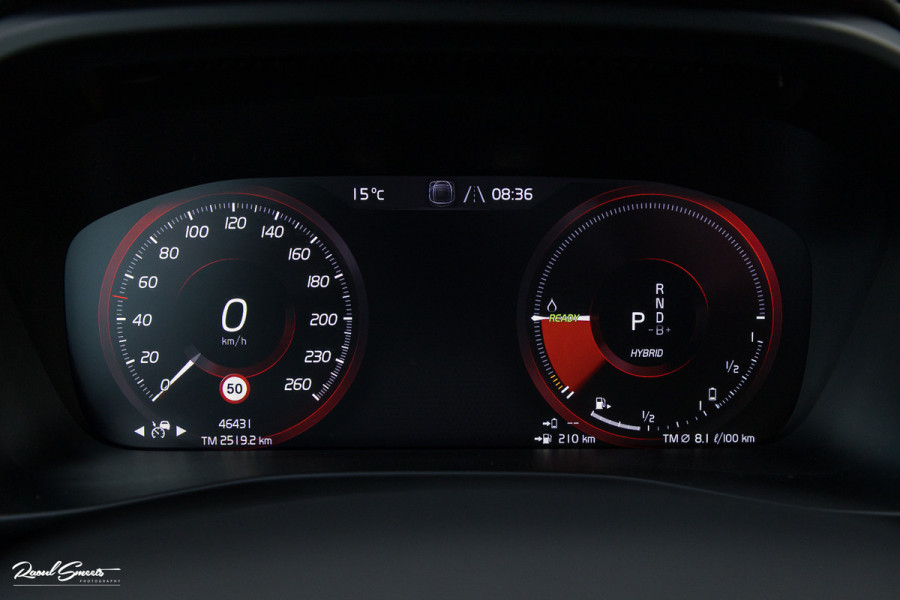 Volvo XC40 1.5 T5 Plug-in hybrid Ultimate Bright | Panoramadak | Adaptieve cruise | Memory | Blis | Harman Kardon |