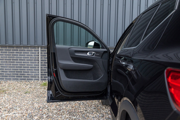 Volvo XC40 1.5 T5 Plug-in hybrid Ultimate Bright | Panoramadak | Adaptieve cruise | Memory | Blis | Harman Kardon |