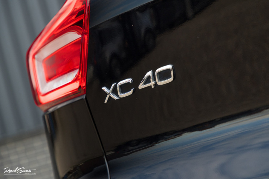 Volvo XC40 1.5 T5 Plug-in hybrid Ultimate Bright | Panoramadak | Adaptieve cruise | Memory | Blis | Harman Kardon |