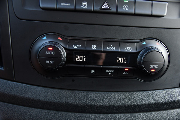 Mercedes-Benz Vito 116 CDI L2 PB Edition Camera, Cruise, Carplay, LED, Clima, 164pk, Multimedia, Trekhaak, Automaat, Uniek!