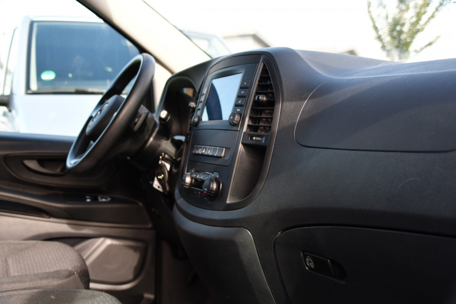 Mercedes-Benz Vito 116 CDI L2 PB Edition Camera, Cruise, Carplay, LED, Clima, 164pk, Multimedia, Trekhaak, Automaat, Uniek!