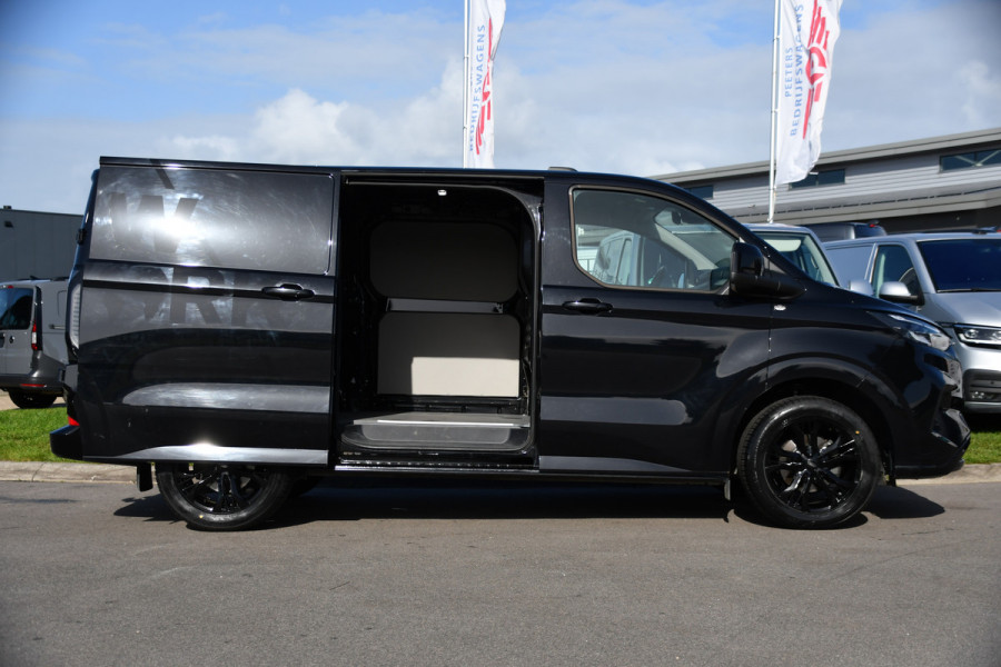Ford Transit Custom 300 2.0 TDCI L1H1 Limited Black Edition Camera, Cruise, Carplay, LED, Stoelverwarming , 150pk, Sensoren, Trekhaak, Multimedia, Uniek!