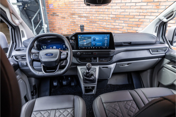 Ford Transit Custom 320 2.0 TDCI 150 PK L2H1 Limited | 6-zitter | ACC | Blind Spot | Navigatie | CarPlay | Camera | Trekhaak | Stoel- en stuurwielverwarming | DAB | BPM Vrij | Luxe dubbel cabine