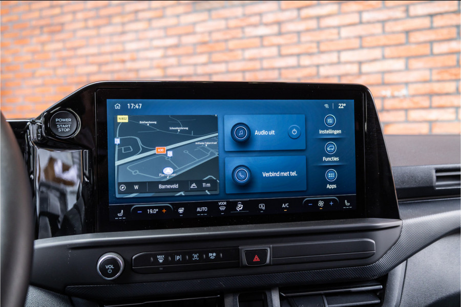 Ford Transit Custom 320 2.0 TDCI 150 PK L2H1 Limited | 6-zitter | ACC | Blind Spot | Navigatie | CarPlay | Camera | Trekhaak | Stoel- en stuurwielverwarming | DAB | BPM Vrij | Luxe dubbel cabine