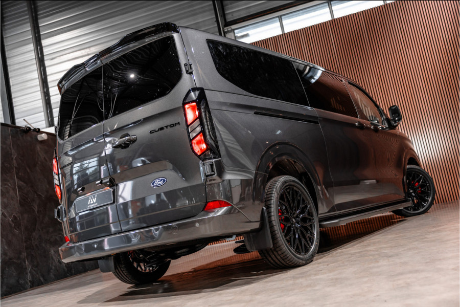Ford Transit Custom 320 2.0 TDCI 150 PK L2H1 Limited | 6-zitter | ACC | Blind Spot | Navigatie | CarPlay | Camera | Trekhaak | Stoel- en stuurwielverwarming | DAB | BPM Vrij | Luxe dubbel cabine