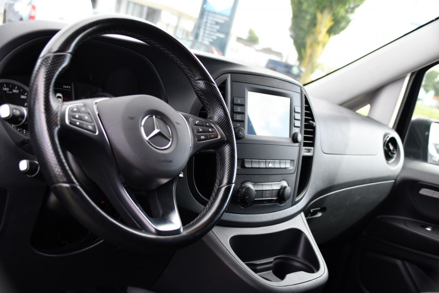 Mercedes-Benz Vito 116 CDI L2 Black Edition Camera, Cruise, Carplay, LED, 164pk, Stoelverwarming, Standkachel, Automaat, Multimedia, Uniek!