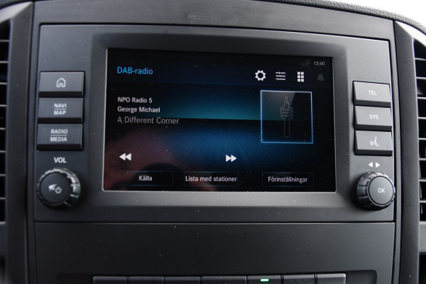 Mercedes-Benz Vito 116 CDI L2 Black Edition Camera, Cruise, Carplay, LED, 164pk, Stoelverwarming, Standkachel, Automaat, Multimedia, Uniek!