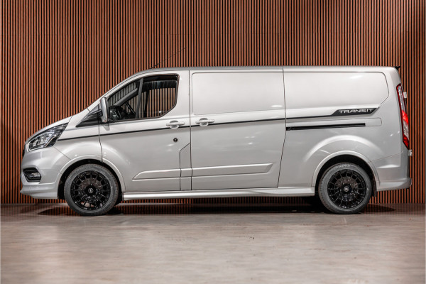 Ford Transit Custom 320 2.0 TDCI 185 PK L2H1 Sport | L+R Schuifdeur | CarPlay | Camera | Navigatie | Trekhaak | Stoelverwarming | Cruise control | DAB | Nieuwe APK
