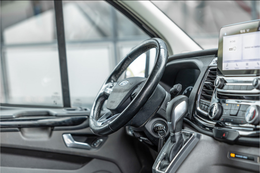 Ford Transit Custom 320 2.0 TDCI 185 PK L2H1 Sport | L+R Schuifdeur | CarPlay | Camera | Navigatie | Trekhaak | Stoelverwarming | Cruise control | DAB | Nieuwe APK