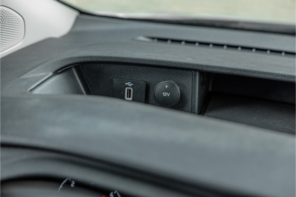 Ford Transit Custom 320 2.0 TDCI 185 PK L2H1 Sport | L+R Schuifdeur | CarPlay | Camera | Navigatie | Trekhaak | Stoelverwarming | Cruise control | DAB | Nieuwe APK