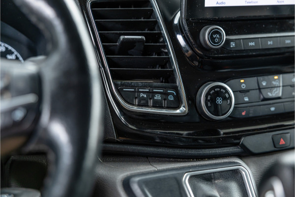 Ford Transit Custom 320 2.0 TDCI 185 PK L2H1 Sport | L+R Schuifdeur | CarPlay | Camera | Navigatie | Trekhaak | Stoelverwarming | Cruise control | DAB | Nieuwe APK
