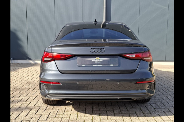 Audi A3 Limousine 30 TFSI AUTOMAAT * Carplay * Climate Control * Parkeersensoren *