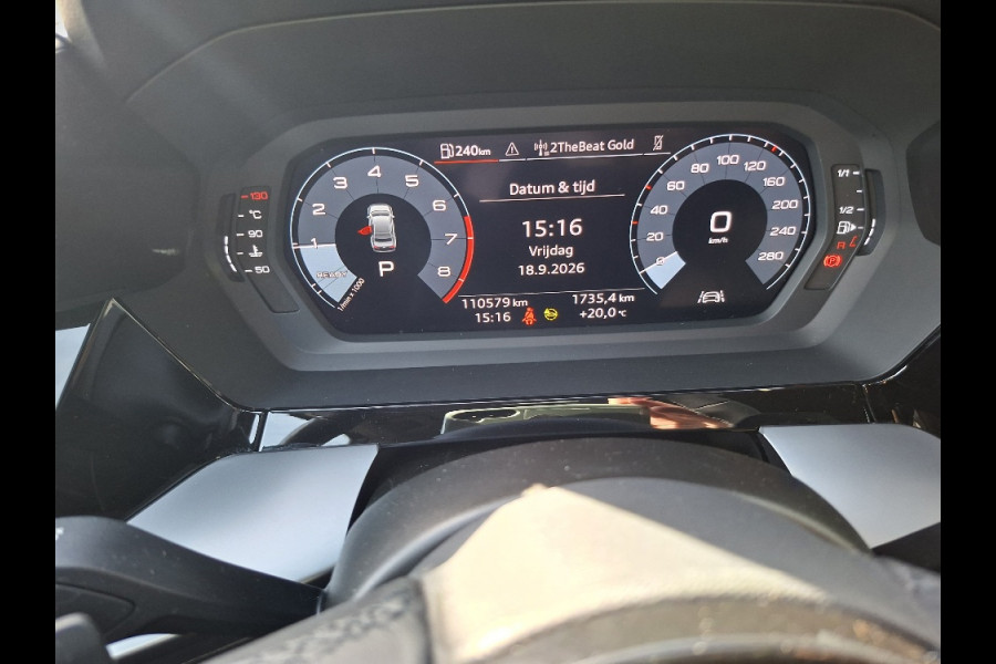 Audi A3 Limousine 30 TFSI AUTOMAAT * Carplay * Climate Control * Parkeersensoren *