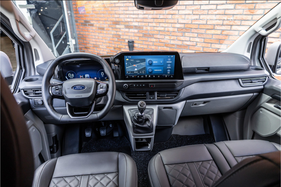 Ford Transit Custom 320 2.0 TDCI 150 PK L2H1 Limited | 6-zitter | ACC | Blind Spot | Navigatie | CarPlay | Camera | Trekhaak | Stoel- en stuurwielverwarming | DAB | BPM Vrij | Luxe dubbel cabine