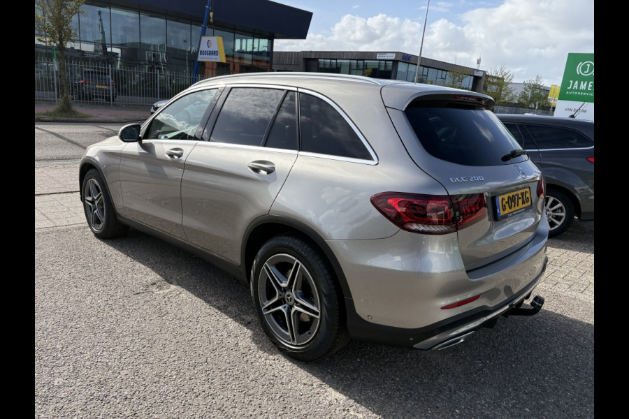 Mercedes-Benz GLC 200 Premium AMG-line