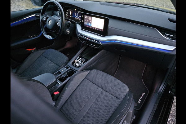 Škoda Octavia Combi 1.5 e-TSI Business Edition Plus Automaat/Virtuel/Led/Adapt.Cruise/Trekhaak/Camera/AppleCarplay/Stoelverwarming
