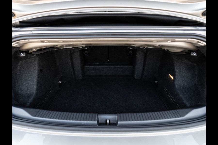 Volkswagen T-Roc Cabrio 1.5 TSI 150PK DSG Move | Virtual | ACC | IQ Light | Windscherm | Trekhaak