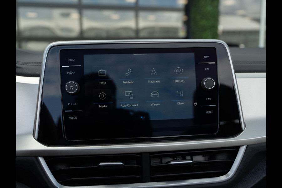 Volkswagen T-Roc Cabrio 1.5 TSI 150PK DSG Move | Virtual | ACC | IQ Light | Windscherm | Trekhaak