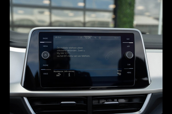 Volkswagen T-Roc Cabrio 1.5 TSI 150PK DSG Move | Virtual | ACC | IQ Light | Windscherm | Trekhaak