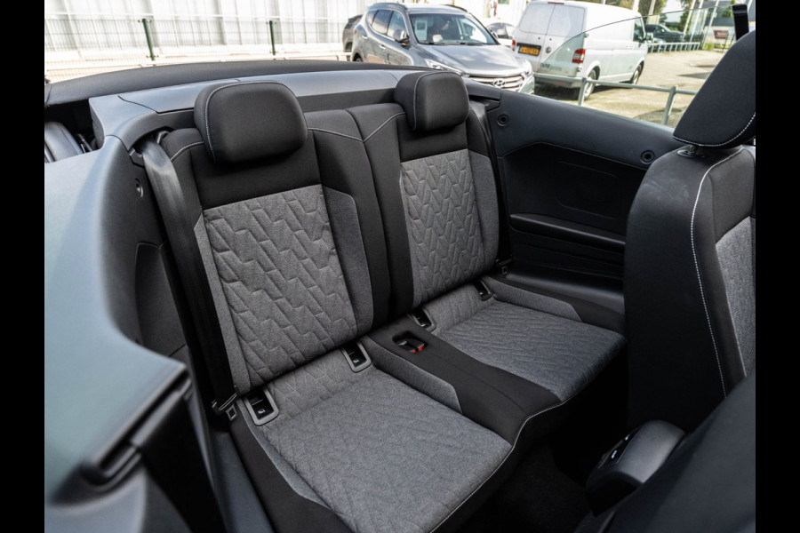 Volkswagen T-Roc Cabrio 1.5 TSI 150PK DSG Move | Virtual | ACC | IQ Light | Windscherm | Trekhaak