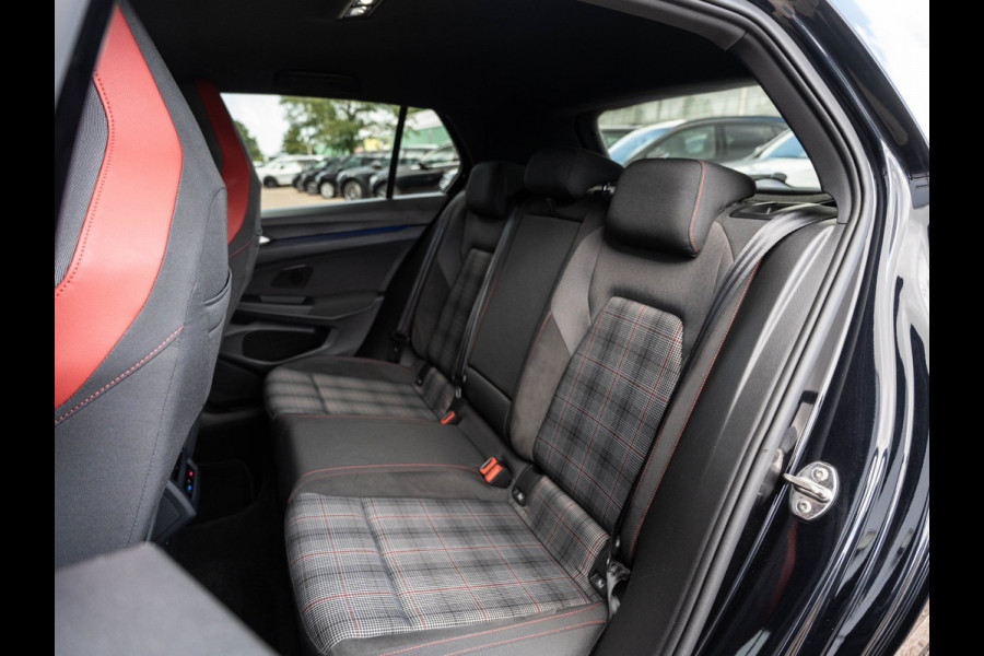 Volkswagen Golf 2.0 TSI 245PK DSG GTI | 19" Adelaide | Matrix | Camera | H&K Sound