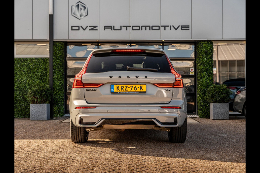 Volvo XC60 2.0 T6 Plug-in hybrid AWD Plus Black Edition | Pano | Surround View | Trekhaak | BTW