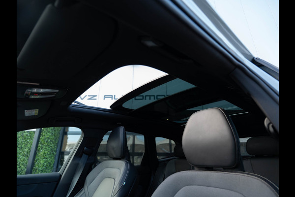 Volvo XC60 2.0 T6 Plug-in hybrid AWD Plus Black Edition | Pano | Surround View | Trekhaak | BTW