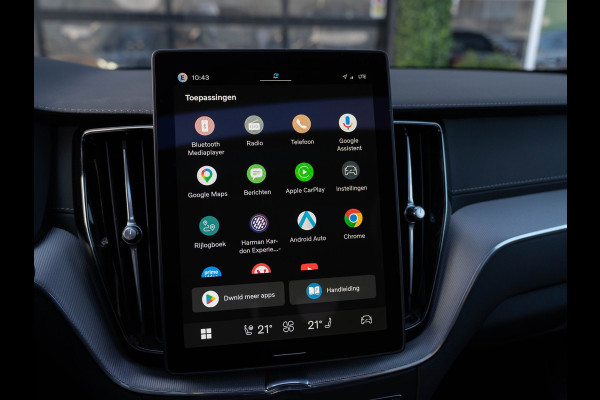 Volvo XC60 2.0 T6 Plug-in hybrid AWD Plus Black Edition | Pano | Surround View | Trekhaak | BTW
