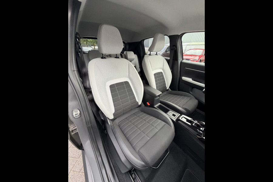 Citroën ë-C3 Max 113pk 44 kWh (Trekhaak - Camera - Automatische Airco - Navigatie - Apple Carplay - LED)