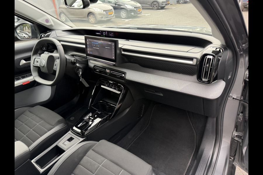 Citroën ë-C3 Max 113pk 44 kWh (Trekhaak - Camera - Automatische Airco - Navigatie - Apple Carplay - LED)