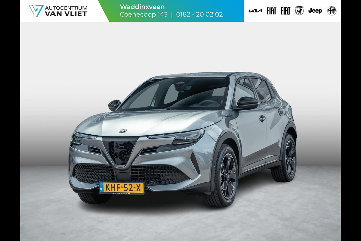 Alfa Romeo junior Elettrica Speciale 54 kWh | Techno Pack | Warmtepomp | Verwarmbare Voorruit | Arese Silver
