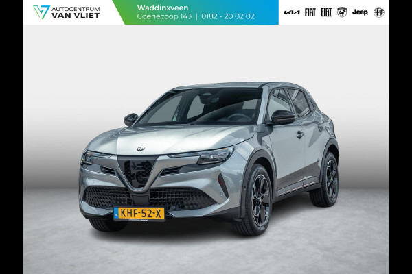 Alfa Romeo junior Elettrica Speciale 54 kWh | Techno Pack | Warmtepomp | Verwarmbare Voorruit | Arese Silver