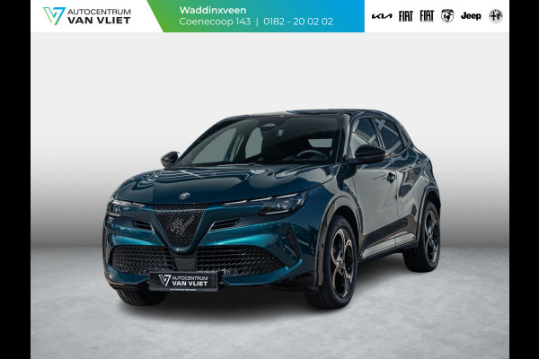 Alfa Romeo junior Elettrica Ti 54 kWh | Clima | Adapt. Cruise | Keyless | Handsfree A-Klep | PDC rondom | Pack Techno | Warmtepomp | Bicolore