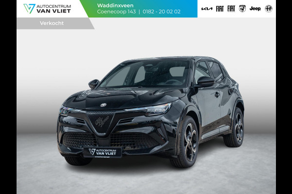 Alfa Romeo junior Elettrica Ti 54 kWh | Clima | Adapt. Cruise | Keyless | Handsfree A-Klep | PDC rondom | Pack Techno | Warmtepomp | Tortona Black