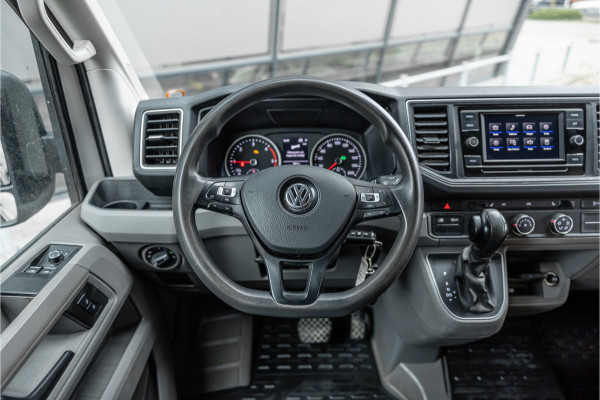 Volkswagen Crafter 2.0 TDI 177PK L3H3 DSG | L+R Schuifdeur | Bi-Xenon | ACC | Standkachel | CarPlay | Camera | Trekhaak | Stoelverwarming | Nieuwe APK | Euro 6