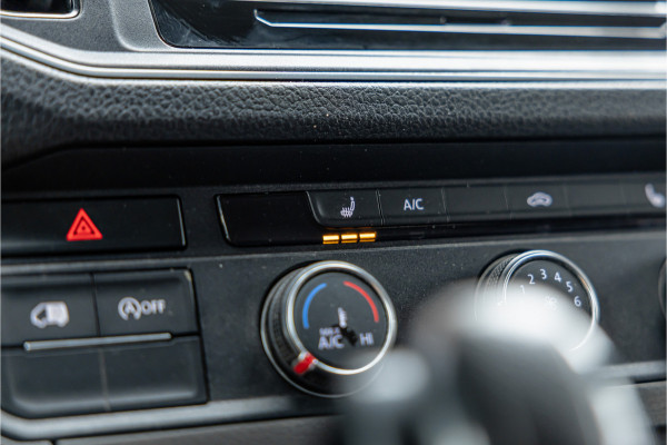 Volkswagen Crafter 2.0 TDI 177PK L3H3 DSG | L+R Schuifdeur | Bi-Xenon | ACC | Standkachel | CarPlay | Camera | Trekhaak | Stoelverwarming | Nieuwe APK | Euro 6