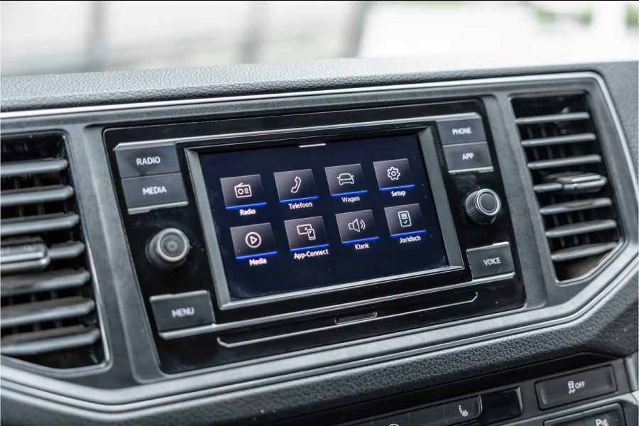 Volkswagen Crafter 2.0 TDI 177PK L3H3 DSG | L+R Schuifdeur | Bi-Xenon | ACC | Standkachel | CarPlay | Camera | Trekhaak | Stoelverwarming | Nieuwe APK | Euro 6