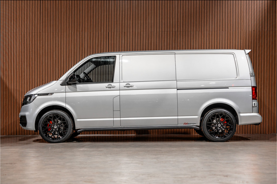 Volkswagen Transporter T6.1 2.0 TDI 150 PK L2H1 DSG | L+R Schuifdeur | ACC | CarPlay | Trekhaak | MF Stuur | 3-Zitter | DAB | Nieuwe APK