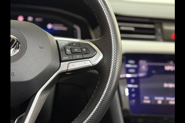 Volkswagen Passat Variant 2.0 TSI R-line Executive Business | VOL! | PANO | IQ.LIGHT | Dynaudio| Virtual | Leder | HuD | Trekhaak