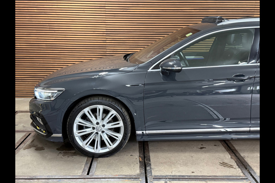 Volkswagen Passat Variant 2.0 TSI R-line Executive Business | VOL! | PANO | IQ.LIGHT | Dynaudio| Virtual | Leder | HuD | Trekhaak