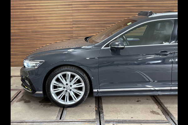 Volkswagen Passat Variant 2.0 TSI R-line Executive Business | VOL! | PANO | IQ.LIGHT | Dynaudio| Virtual | Leder | HuD | Trekhaak
