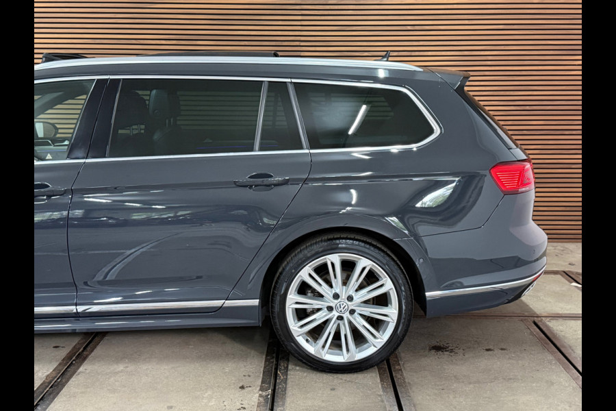 Volkswagen Passat Variant 2.0 TSI R-line Executive Business | VOL! | PANO | IQ.LIGHT | Dynaudio| Virtual | Leder | HuD | Trekhaak