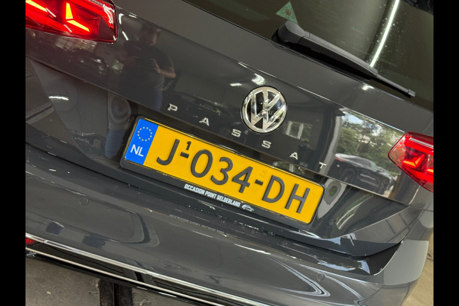 Volkswagen Passat Variant 2.0 TSI R-line Executive Business | VOL! | PANO | IQ.LIGHT | Dynaudio| Virtual | Leder | HuD | Trekhaak