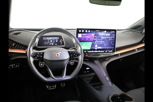 CUPRA Tavascan Business 82 kWh 286 pk | Navigatie | Warmtepomp | Parkeersensoren (Park assist) | Achteruitrijcamera | Stoelverwarming |