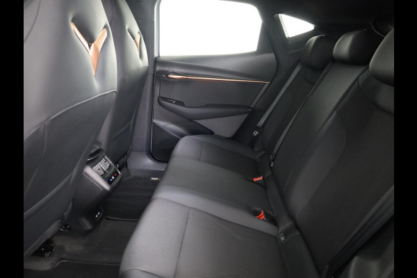 CUPRA Tavascan Business 82 kWh 286 pk | Navigatie | Warmtepomp | Parkeersensoren (Park assist) | Achteruitrijcamera | Stoelverwarming |